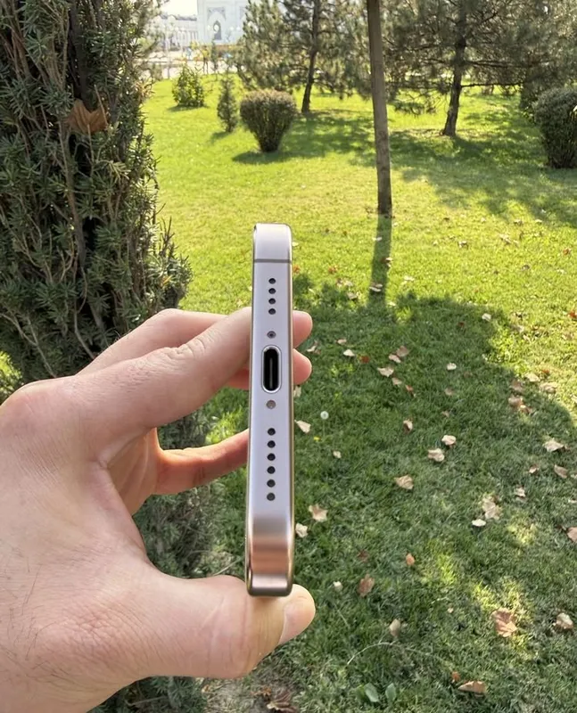 iPhone 16 Pro Max Desert 8
