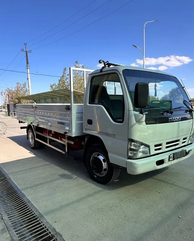 Продаётся бортовой Isuzu 5 Продаётся бортовой Isuzu 5