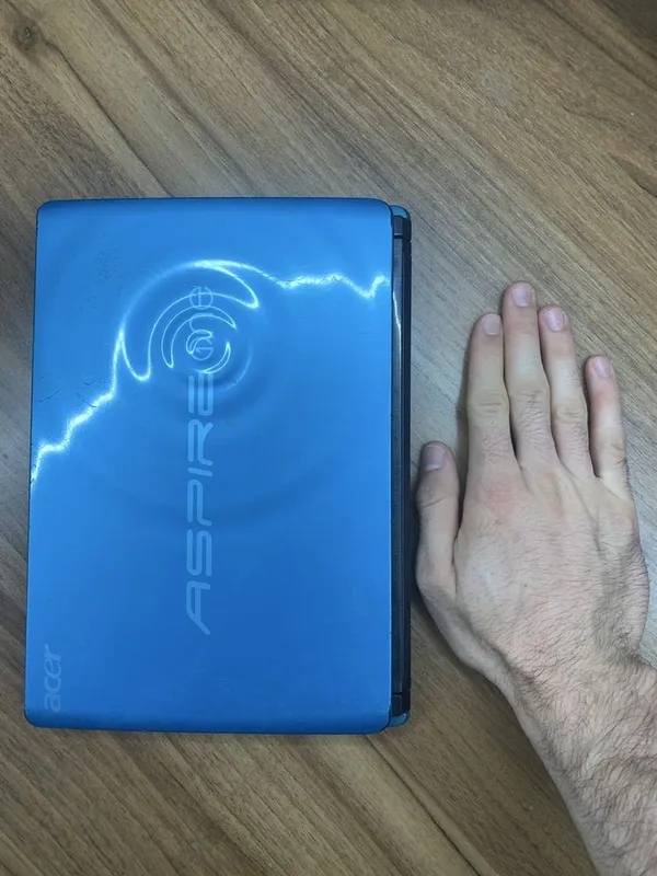 Нэтбук Acer Aspire one 3