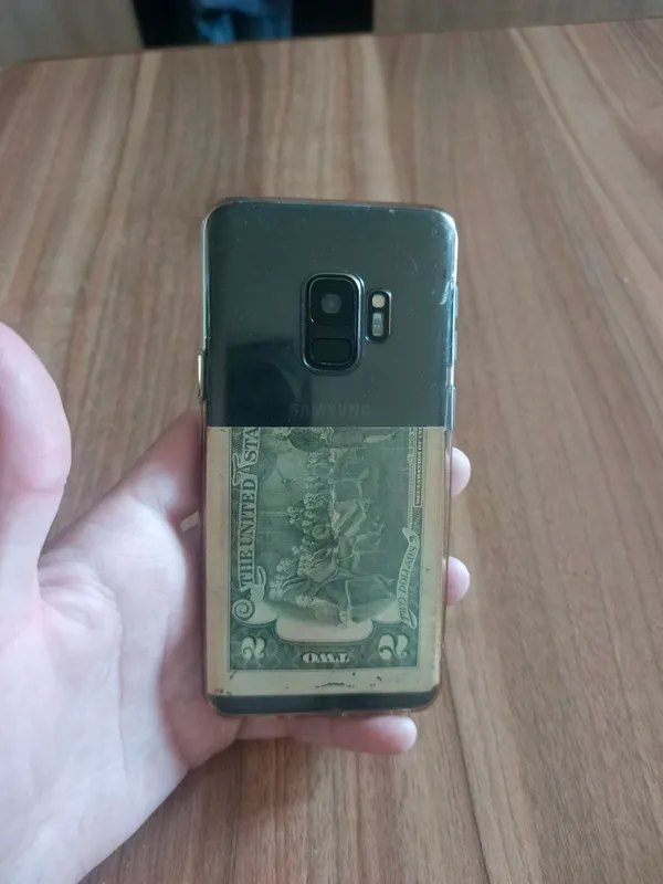 Samsung S9 sotaman 6 Samsung S9 sotaman 6
