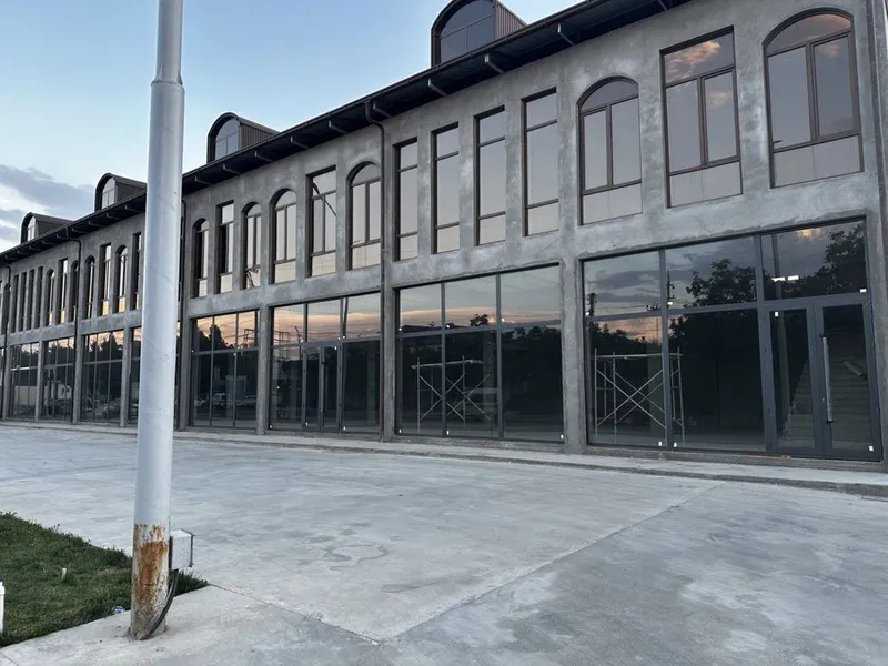 Andijoni mahallasida joylashgan biznes sentr arendaga beriladi — фото 1