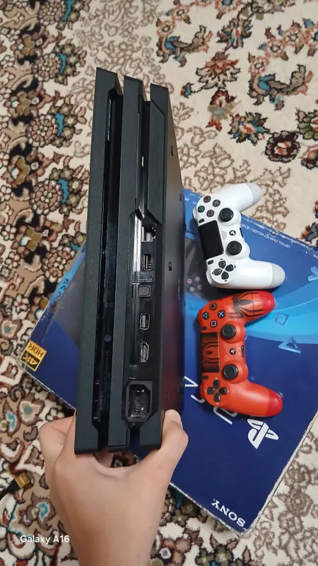 PS4 Pro в идеальном состоянии 2
