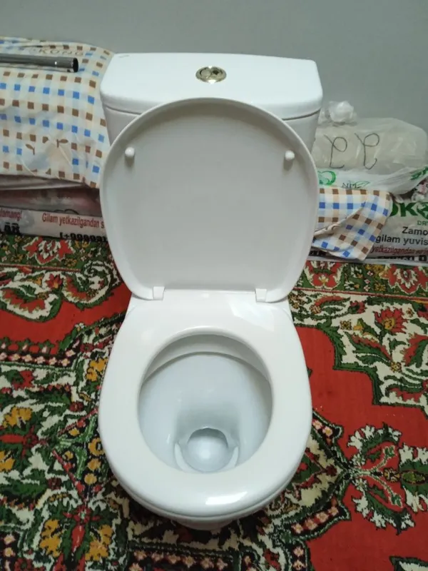 Продаётся унитаз 3