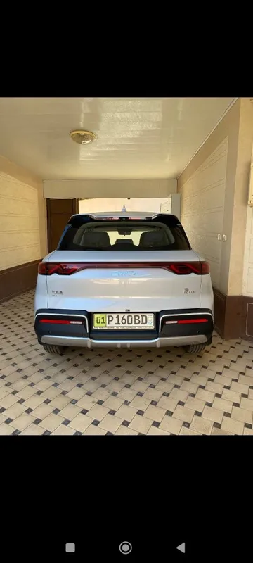 Аренда BYD Yuan UP 6 Аренда BYD Yuan UP 6