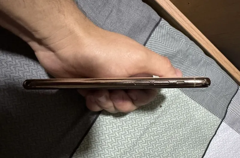 iPhone 11 pro 256GB 4 iPhone 11 pro 256GB 4
