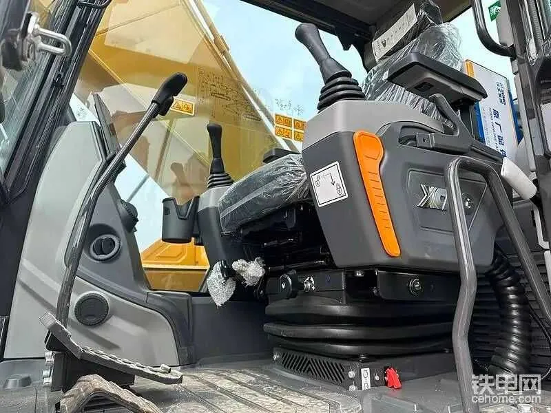 XCMG XE335G гусеничный гидравлический экскаватор 2,1 куб — фото 1