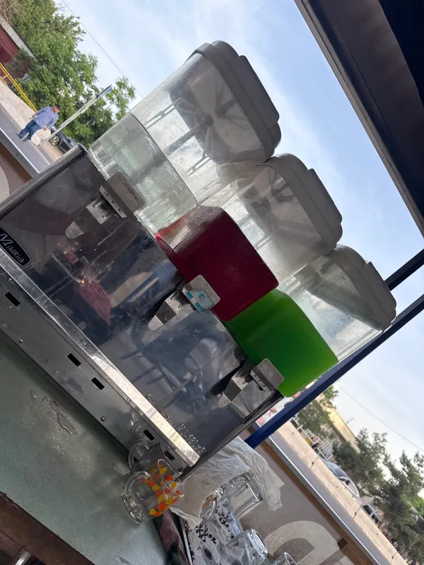 Sharbat qiluvchi