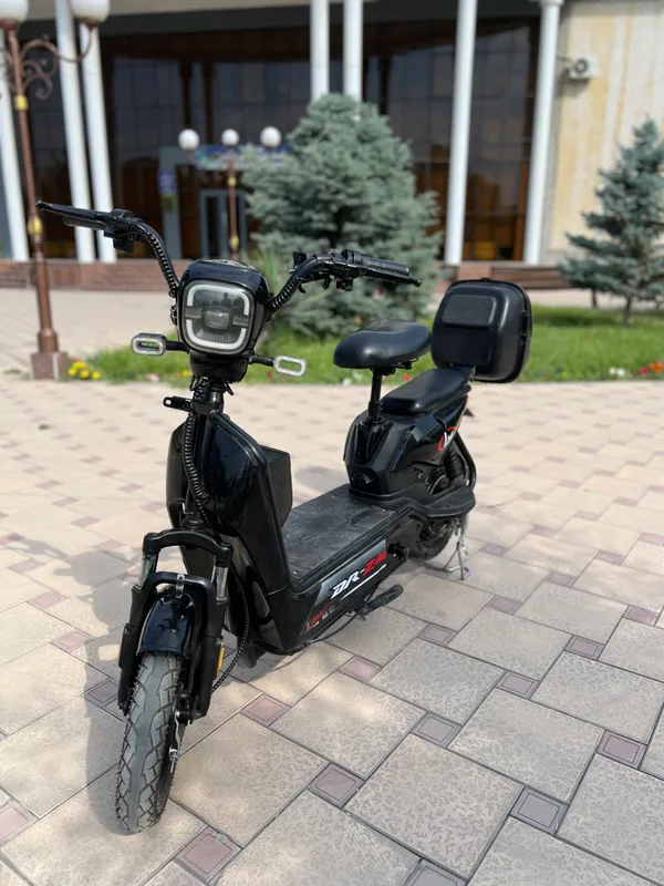 Skuter aybi yoq narxi 1.500 Skuter aybi yoq narxi 1.500