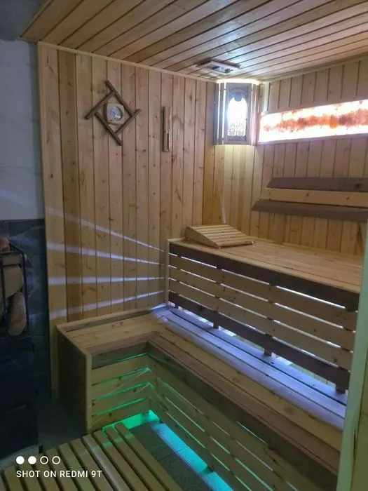 Dacha oq toshda joylashkan