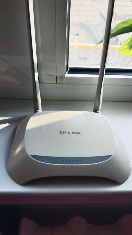 Продается роутер Wi-Fi Продается роутер Wi-Fi