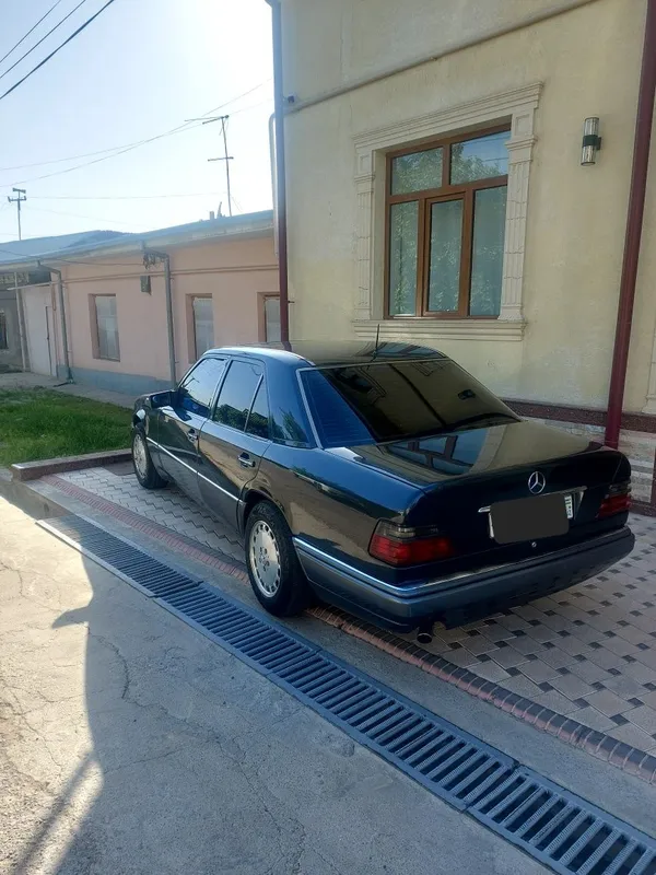 Mercedes-Benz w124 5 Mercedes-Benz w124 5