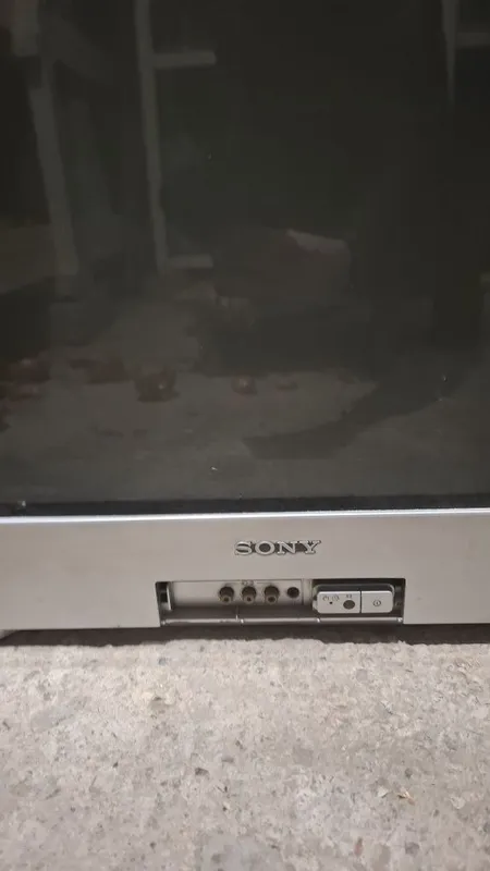 Продам Оригинал телевизор Sony trinitron Четко показывает.Шошилинг. — фото 1