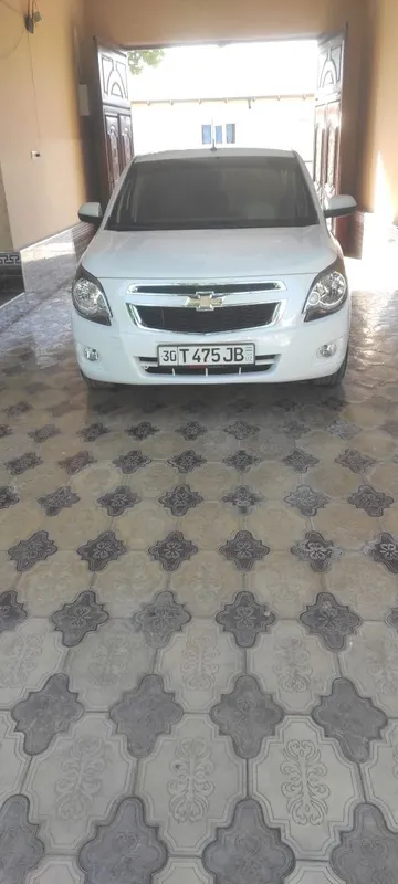 Moshina 1 qoʻl yurgani halol 80 min 4 pakalena metan 1