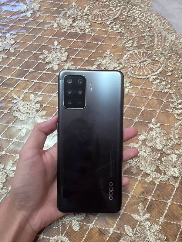 Oppo Reno 5 Lite