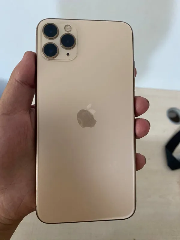 Продаётся iPhone 11 Pro Max 4