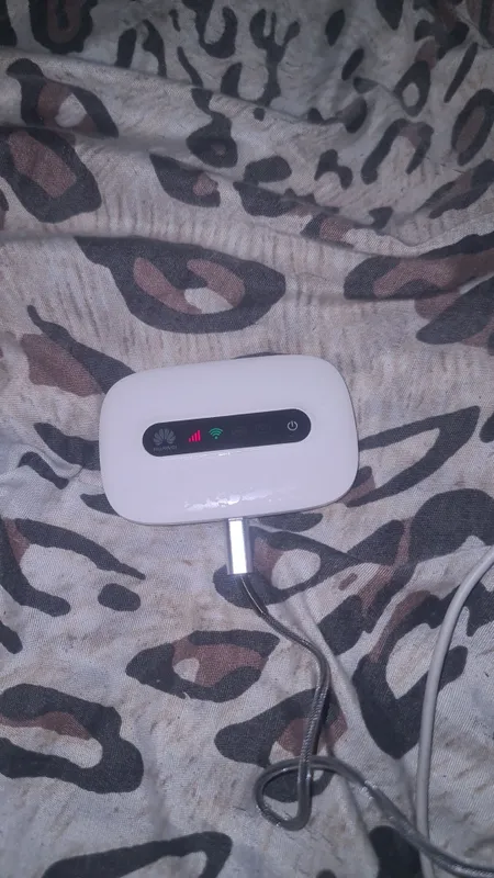 Huawei E5331s-2, 3 G routeur Wi-Fi