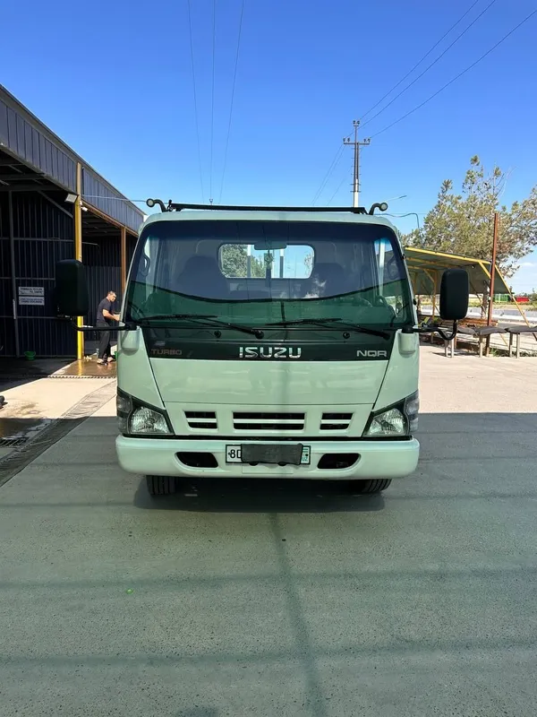 Isuzu bartavoy sotiladi 1