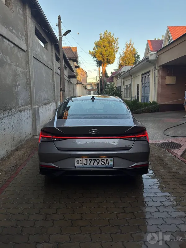 Hyundai Elantra 2.0 срочно 2 Hyundai Elantra 2.0 срочно 2