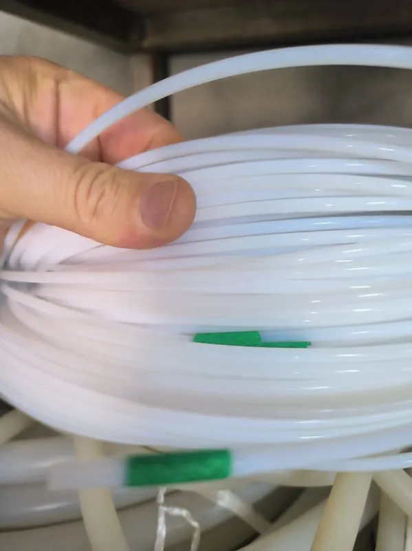 (PTFE тефлоновая) Фторопласт и силиконовые трубки термостойкие — фото 1