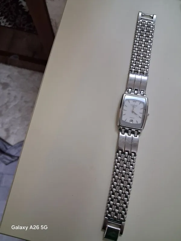 Qol soati Quartz