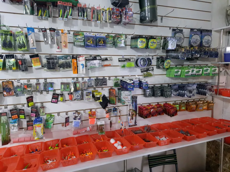 продаю рыбаловно спортивный магазин 2 в 1