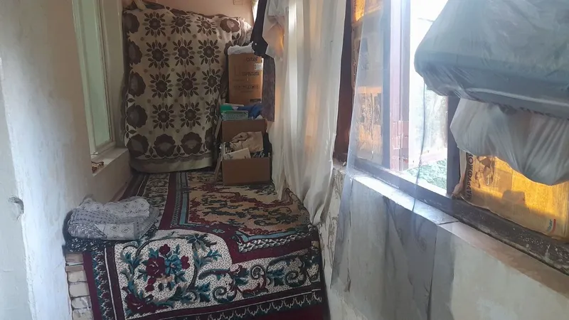 Viloyati hokimyatni oldida uy sotiladi 2 xonali 2 etaj — фото 5