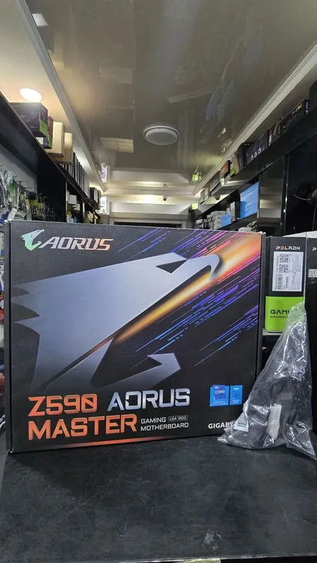 New! Z590 Aorus Master +WiFi