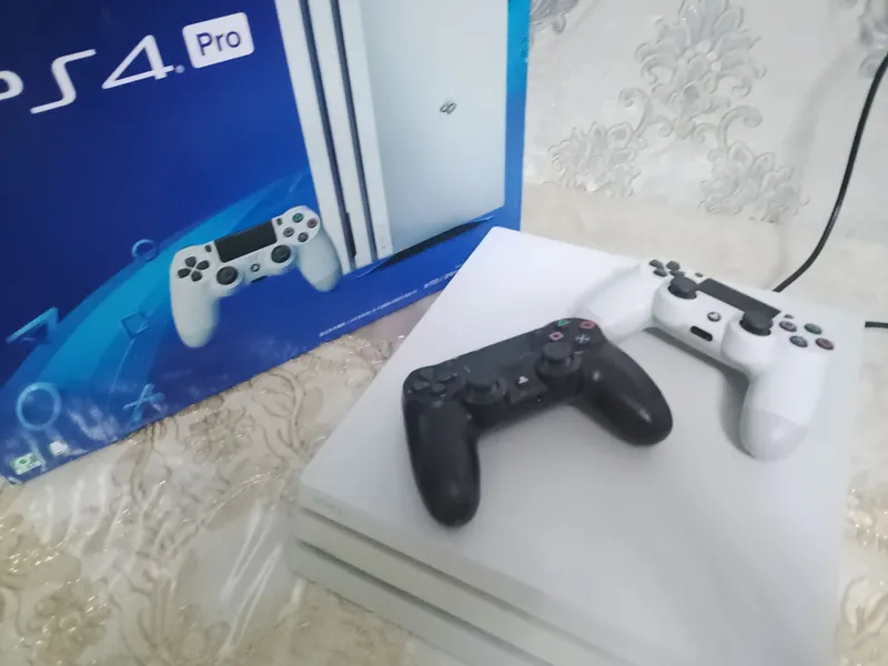 Play Station 4 pro — фото 3