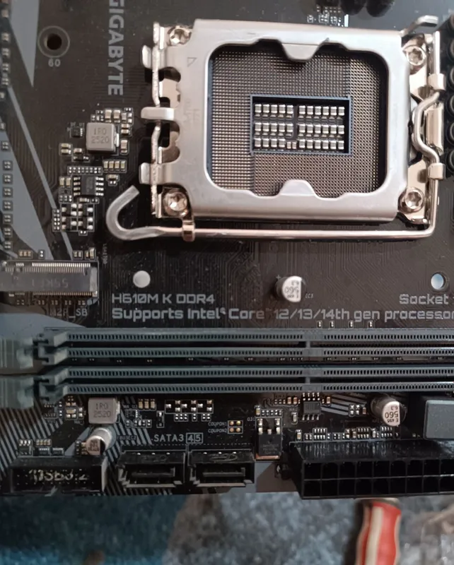 Материнская плата Gygabyte H610M K DDR4 1 Материнская плата Gygabyte H610M K DDR4 1