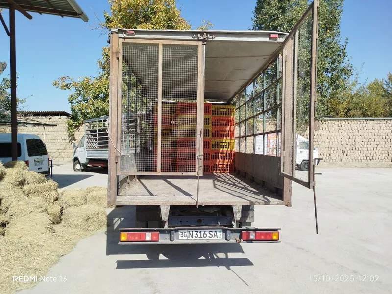 Gazel yuk furgoni tovuq tashishga tayyorlangan — фото 2