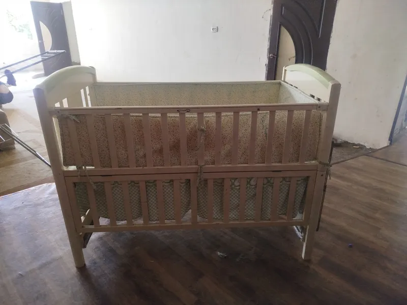 продам детскую кроватку 1 продам детскую кроватку 1