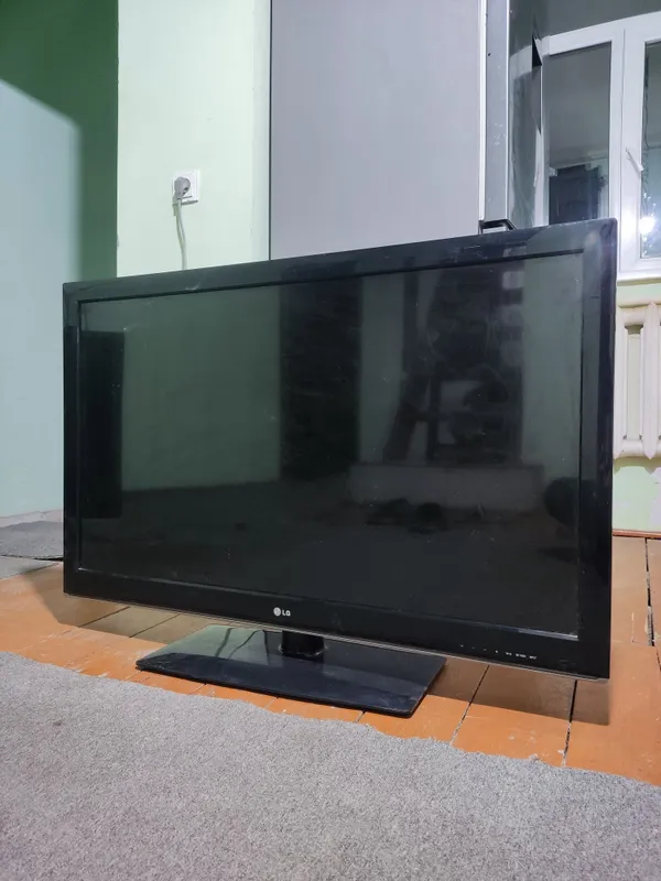 Телевизоры Artel, LG — фото 3