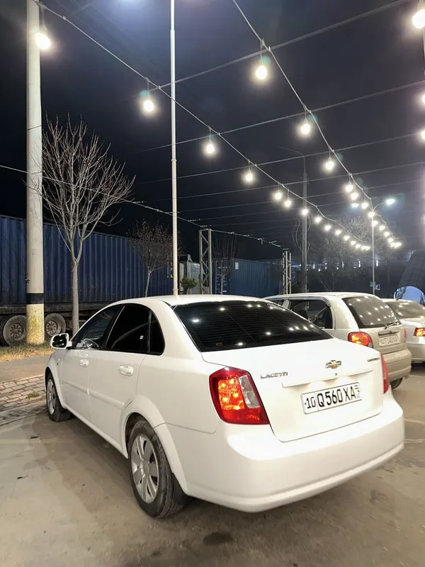 Chevrolet Gentra 2