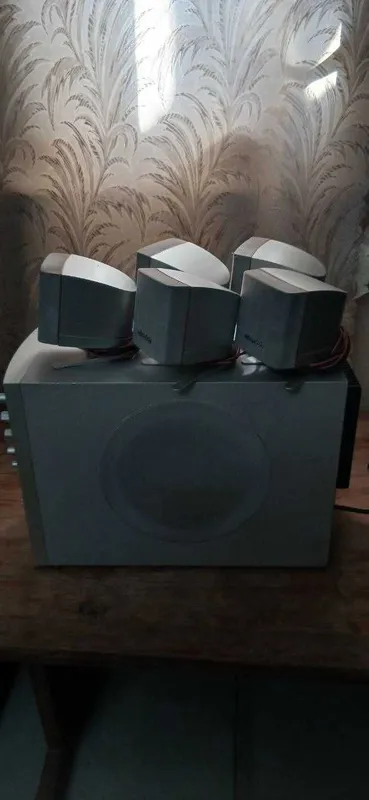 Продам сабвуфер "microlab" 2