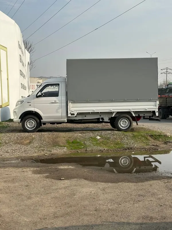 Yuk tashish xizmati.