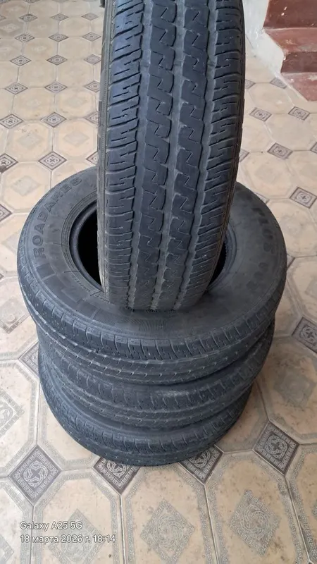 Avtoshina b/u ROADARES 215/75 R 1 srochna6 C M+S — фото 2