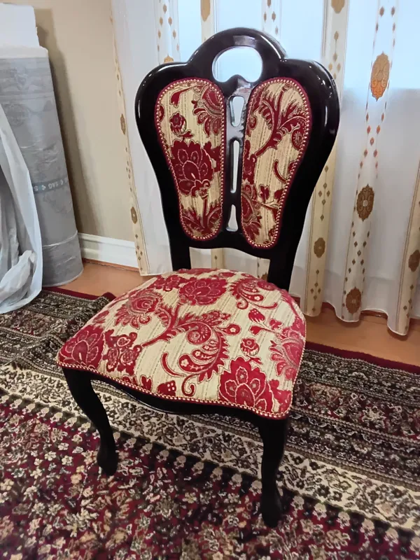 Продаются 8 стульев, цена от 60 тысяч, 1 Продаются 8 стульев, цена от 60 тысяч, 1