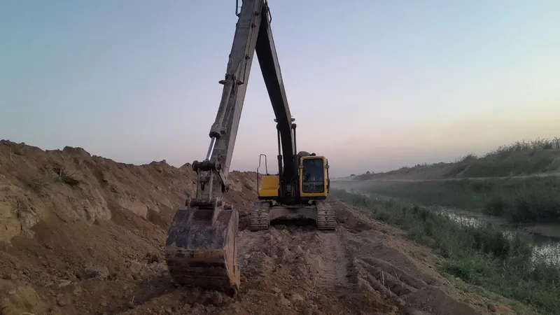Эксковатор Jonyang 230 ELB