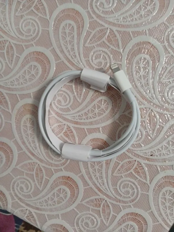Iphone zaryadnik 1