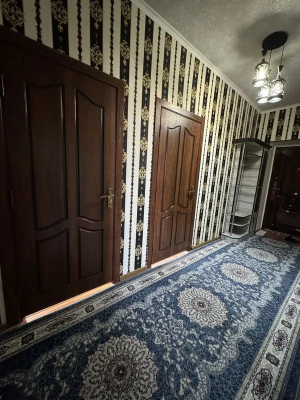 Kvartira sotiladi 57 kv pishiq g'ishta qurilgan Marg'ilon Vadstroyda