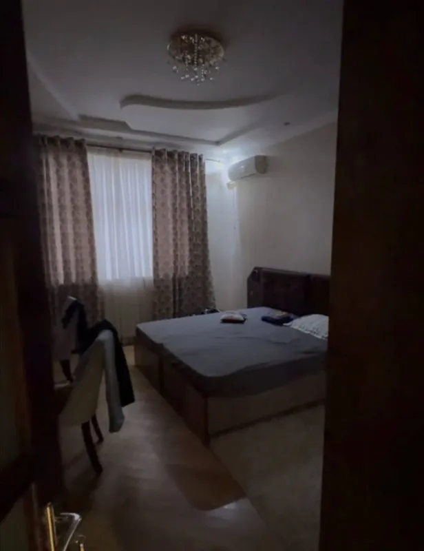 Elita toifasidagi 4 xonali kvartira sotiladi 6