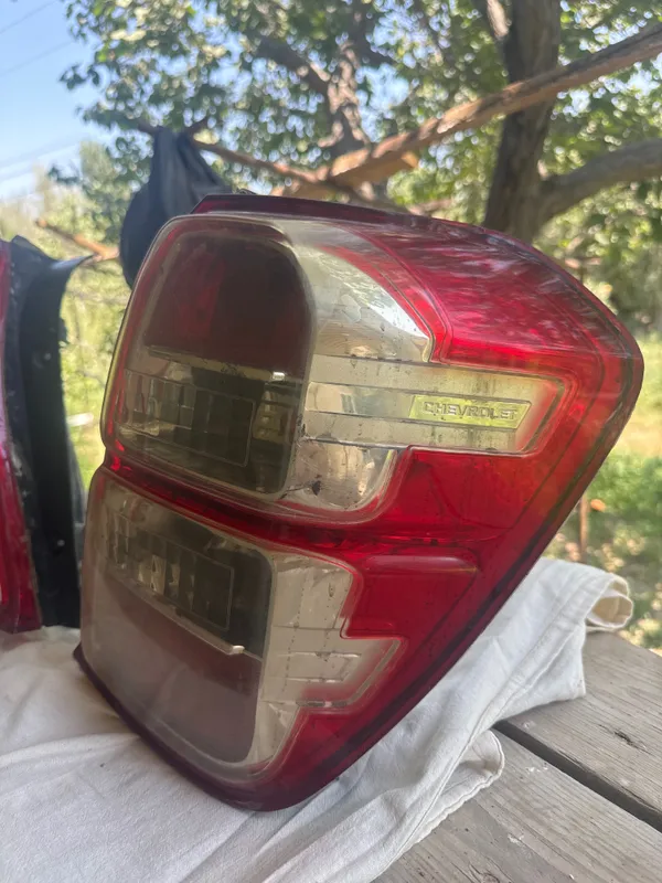 Cobalt orqa fara 3 Cobalt orqa fara 3
