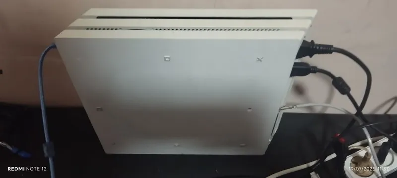 PS4 pro 1 tb xolati ideal 2ta orginal pult uyda oʻynalgan — фото 2
