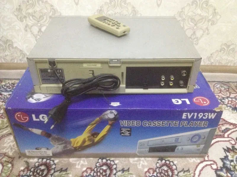 Видео магнитофон LG EV193W — фото 6