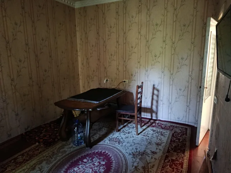 Продаётся Чиланзар 8кв 3*4/4/4 10