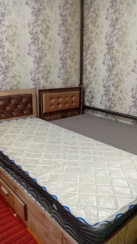 divan sotiladi 400 000