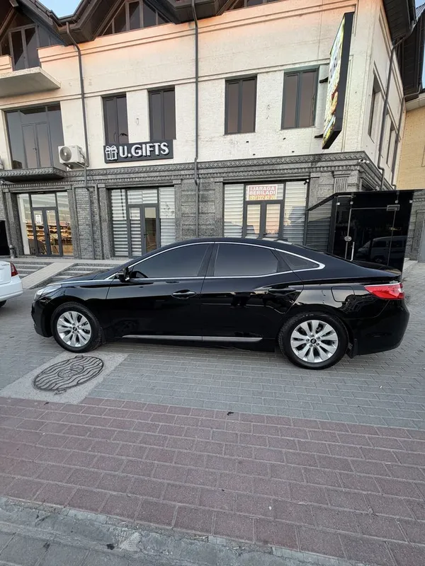 Hyundai azera 3.3v6 8 Hyundai azera 3.3v6 8
