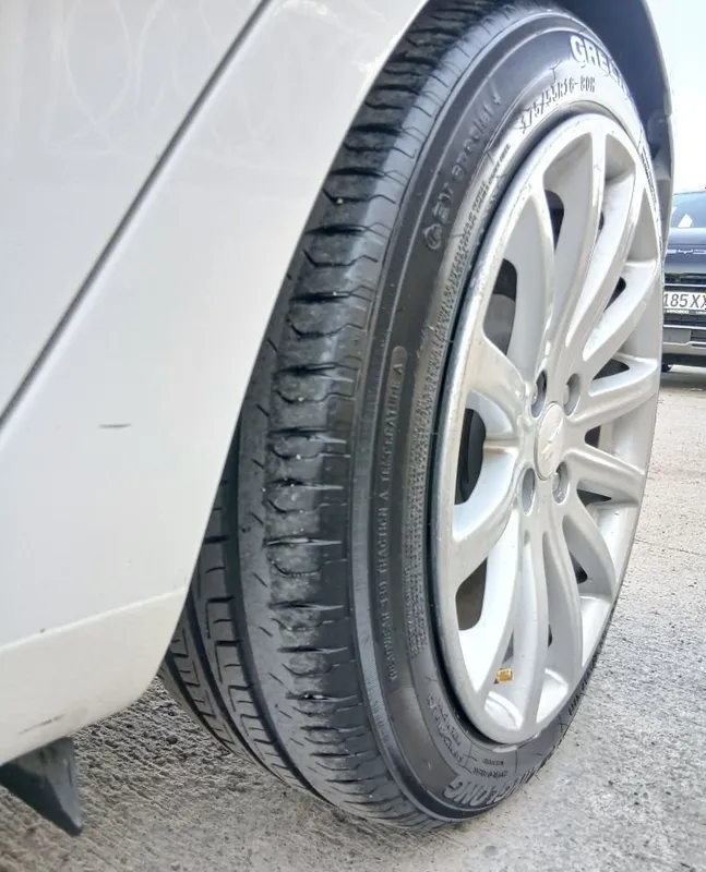 Срочно продаются диски с шинами 175/55 R16, 205$ 4