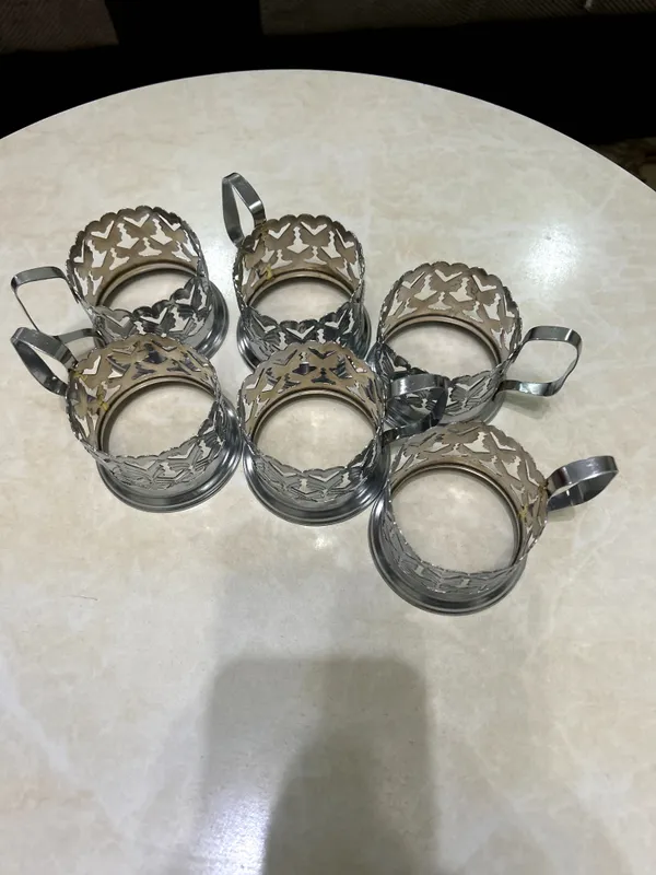 Подстаканники со стаканами