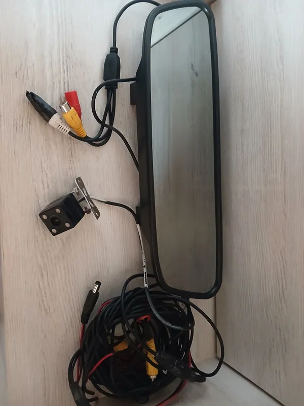 Parkovka monitori va orqa kamerali ko‘zgu 4